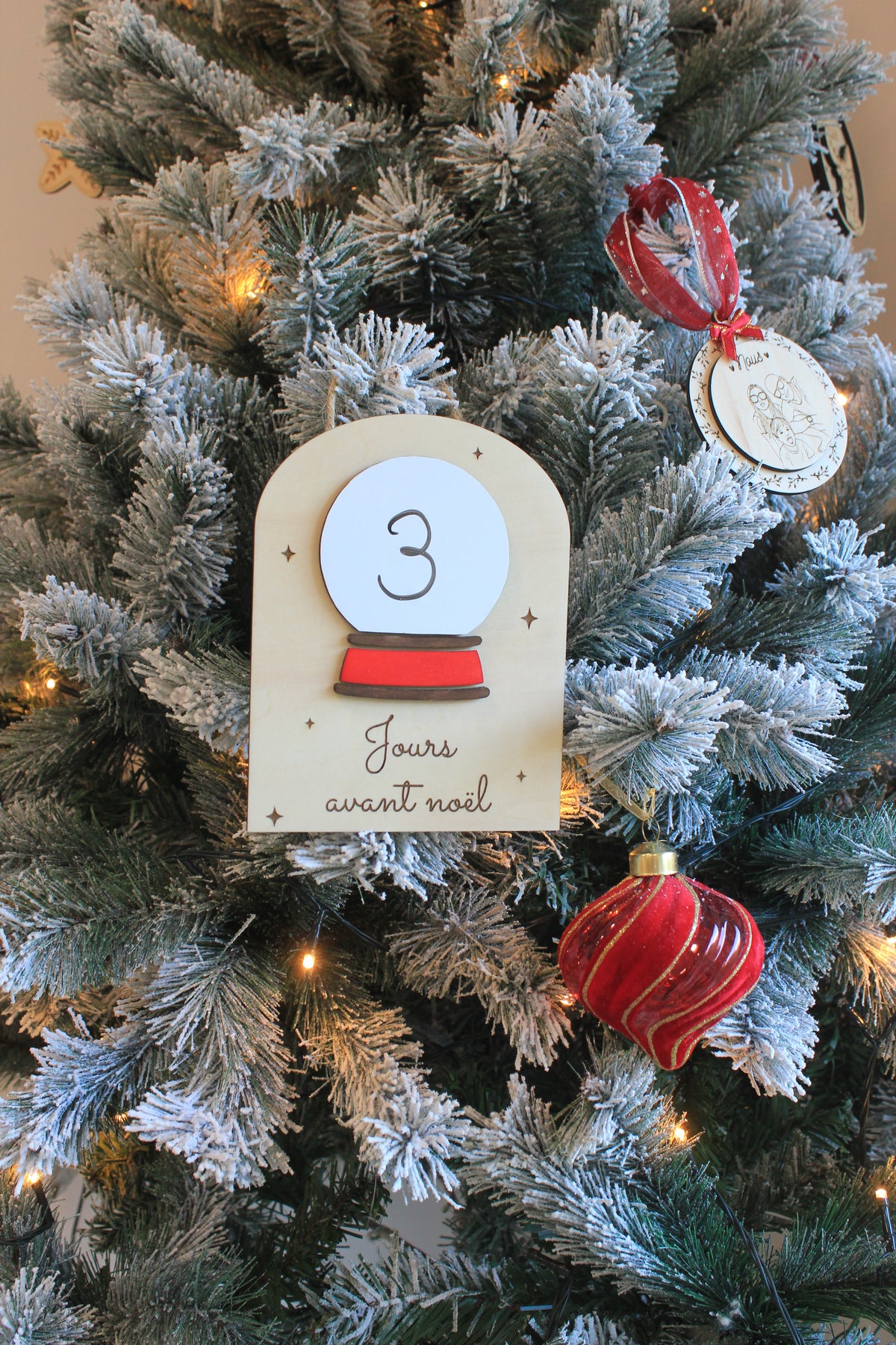 Décompte de Noël boule à neige en bois , Calendrier de l’Avent réutilisable, déco de Noël artisanale