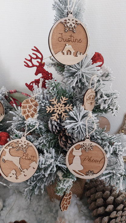 Boule de Noël en bois personnalisé  - ornement - gravure - Cadeau de noël