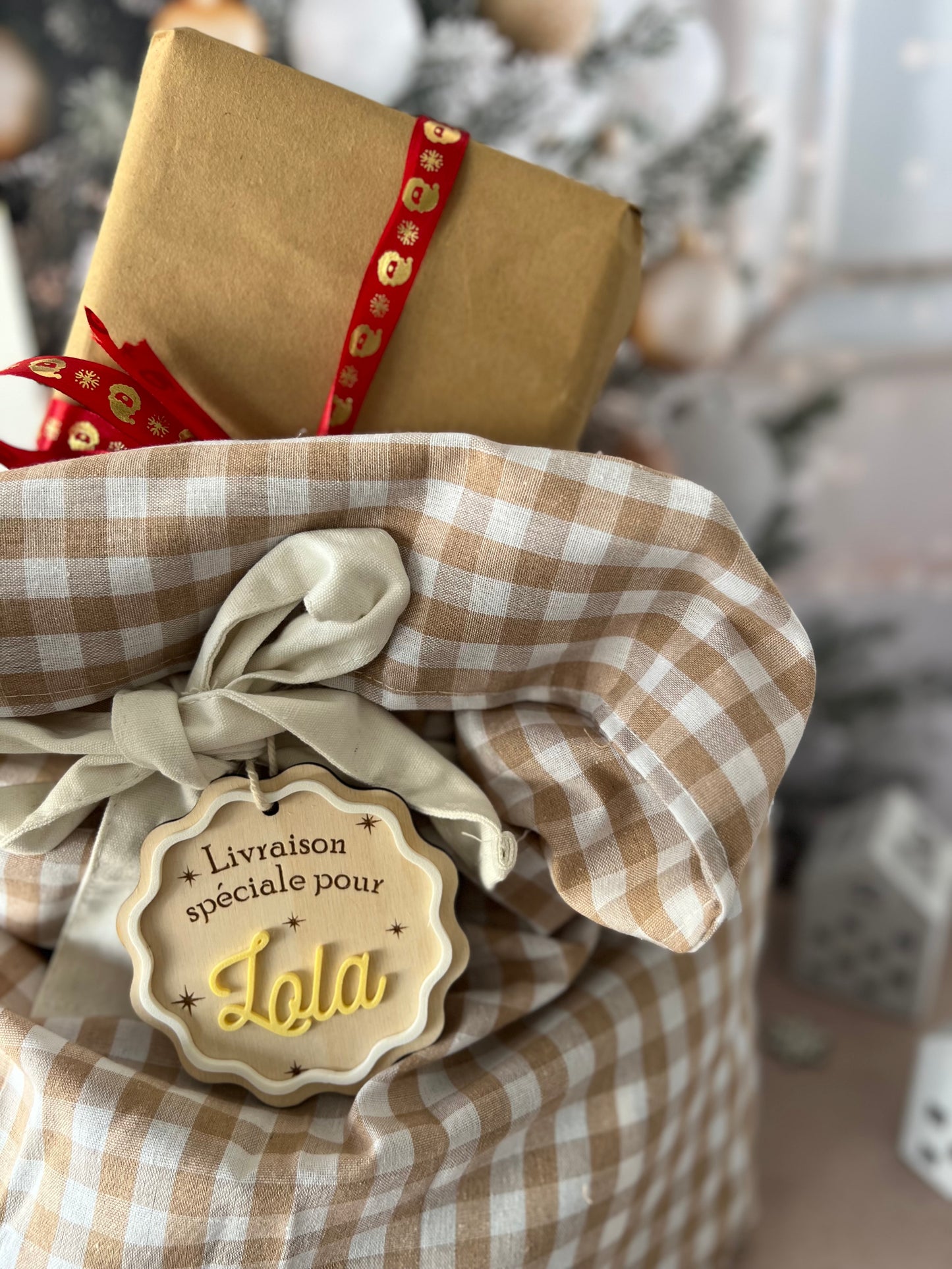 Grande Étiquette cadeau de Noël personnalisée – Bois gravé avec prénom