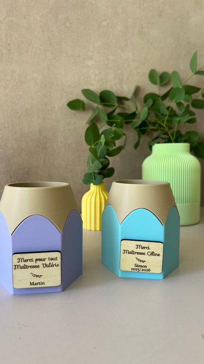 Pot à crayons personnalisé , Cadeau maîtresse maître fin d'année