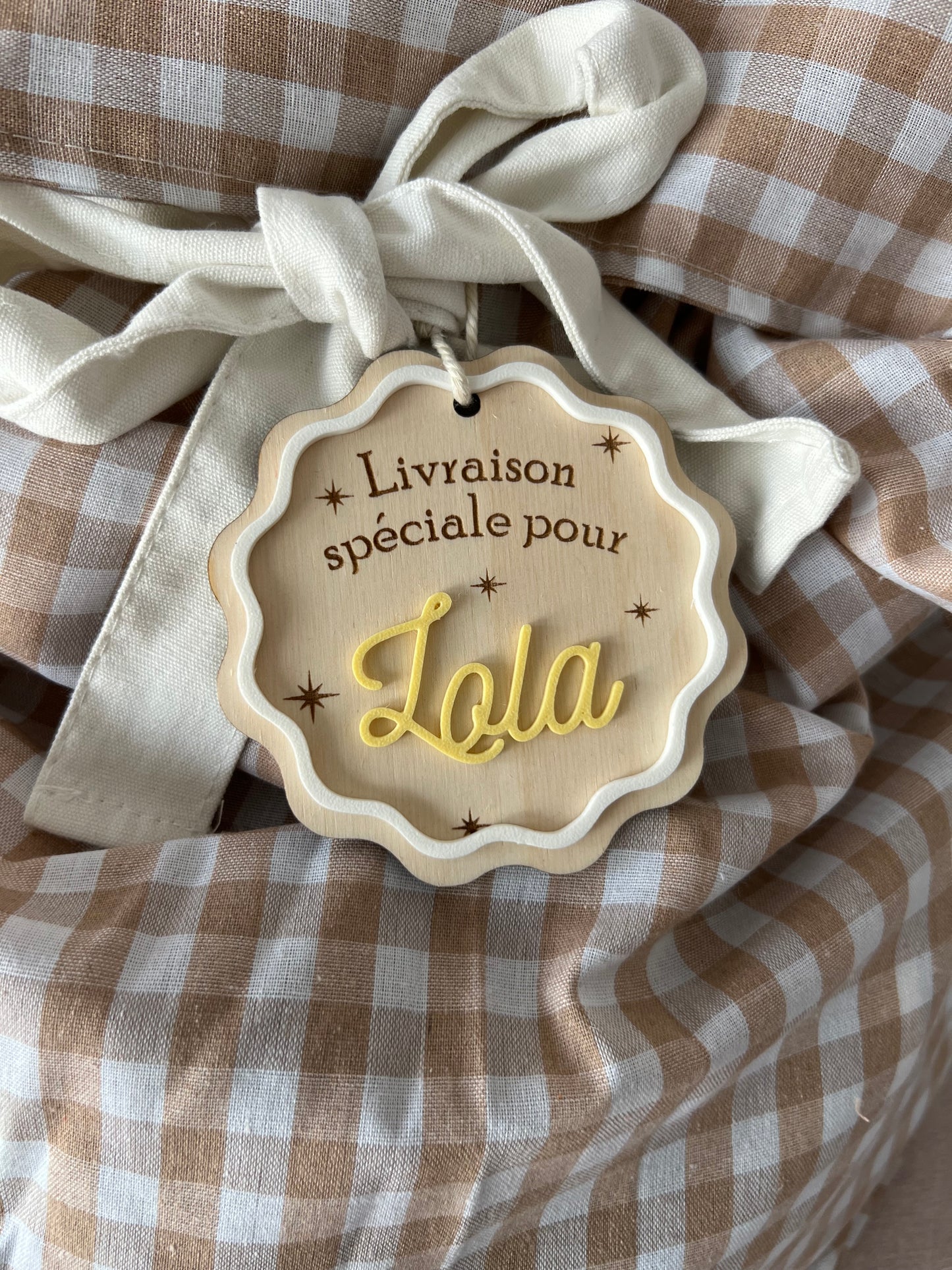 Grande Étiquette cadeau de Noël personnalisée – Bois gravé avec prénom