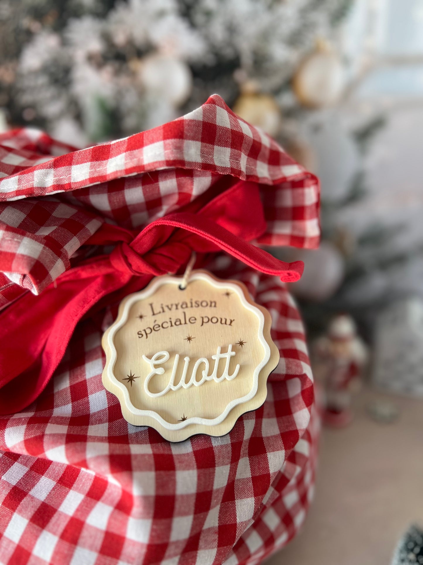 Grande Étiquette cadeau de Noël personnalisée – Bois gravé avec prénom