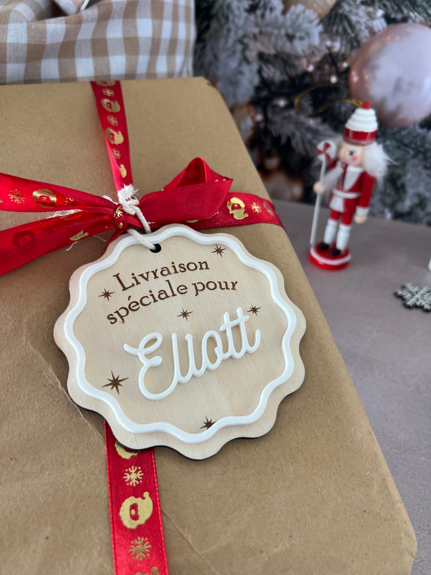 Grande Étiquette cadeau de Noël personnalisée – Bois gravé avec prénom