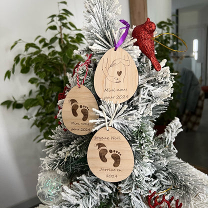 Boule de Noël en bois personnalisée grossesse, femme enceinte