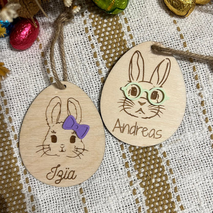 Oeuf de Pâques personnalisé avec prénom, lapin décoratif avec accessoires