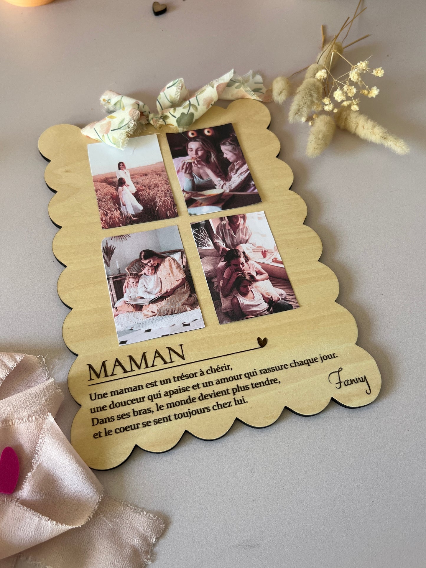 Cadre photo maman personnalisé en bois biscuit  – 4 photos incluses | Cadeau unique fête des mères