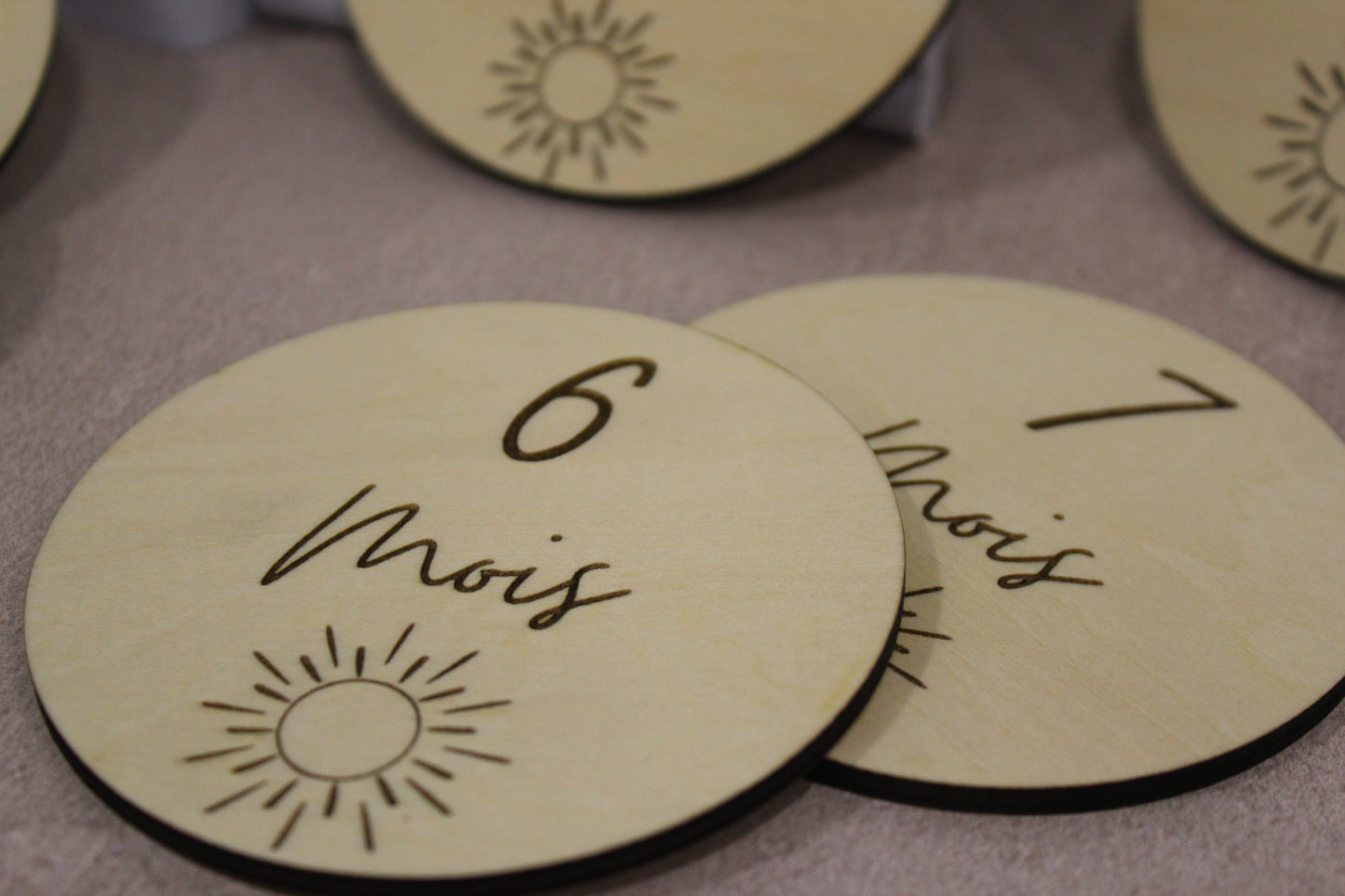 Cartes étapes rondes bébé soleil