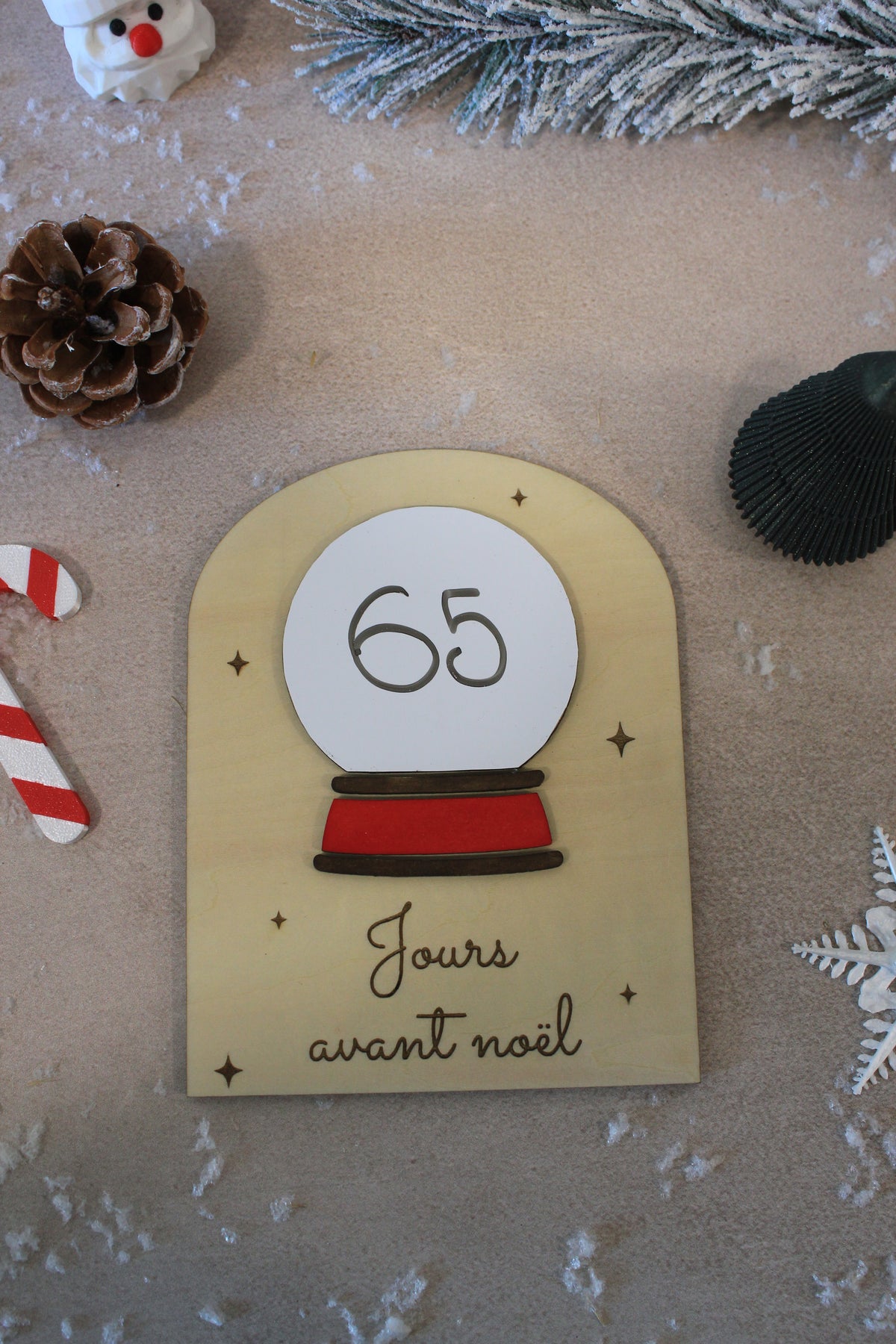 Décompte de Noël boule à neige en bois , Calendrier de l’Avent réutilisable, déco de Noël artisanale