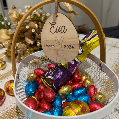 Oeuf de Pâques personnalisé avec prénom, lapin décoratif gravé pour panier chasses aux oeufs