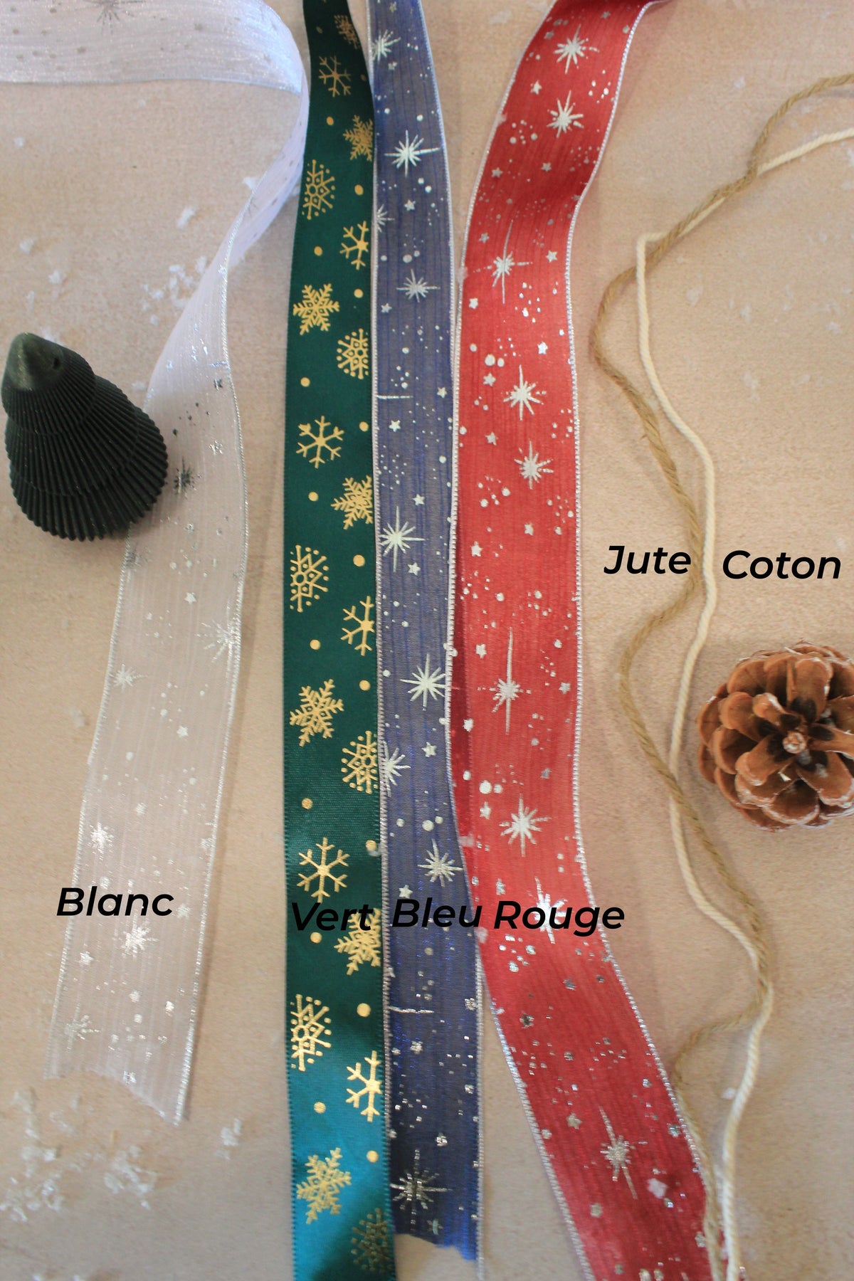 Suspension Ourson de Noël personnalisé en bois