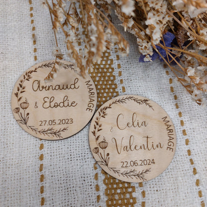 Magnet rond en bois, cadeau invité modèle Fleurs