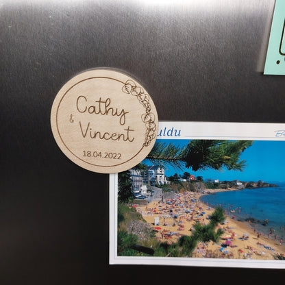 Magnet rond en bois, cadeau invité modèle Eucalyptus
