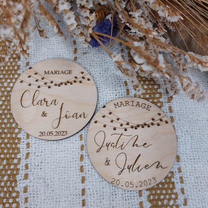 Magnet rond en bois, cadeau invité modèle Guirlandes