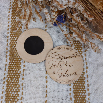 Magnet rond en bois, cadeau invité modèle Guirlandes
