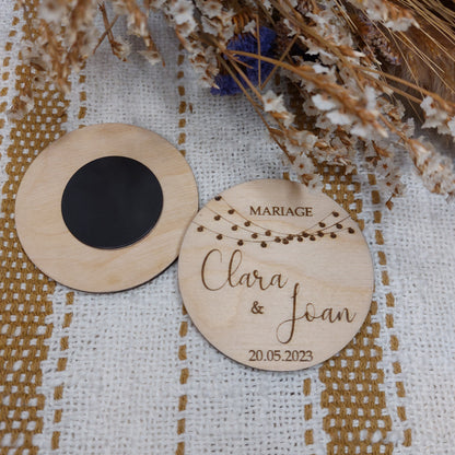 Magnet rond en bois, cadeau invité modèle Guirlandes