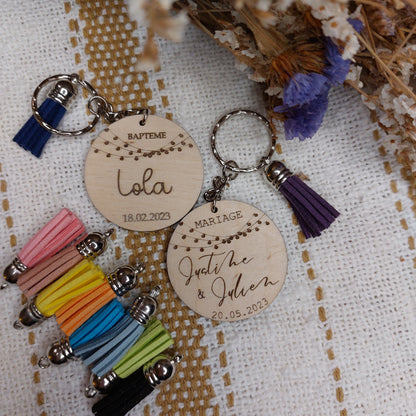 Porte-clés rond en bois cadeau invité pour Mariage Guirlandes