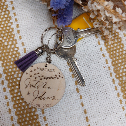 Porte-clés rond en bois cadeau invité pour Mariage Guirlandes