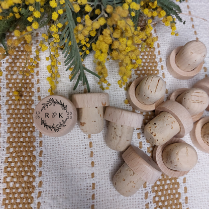 Bouchon de vin bois personnalisé, cadeau invités modèle feuillage
